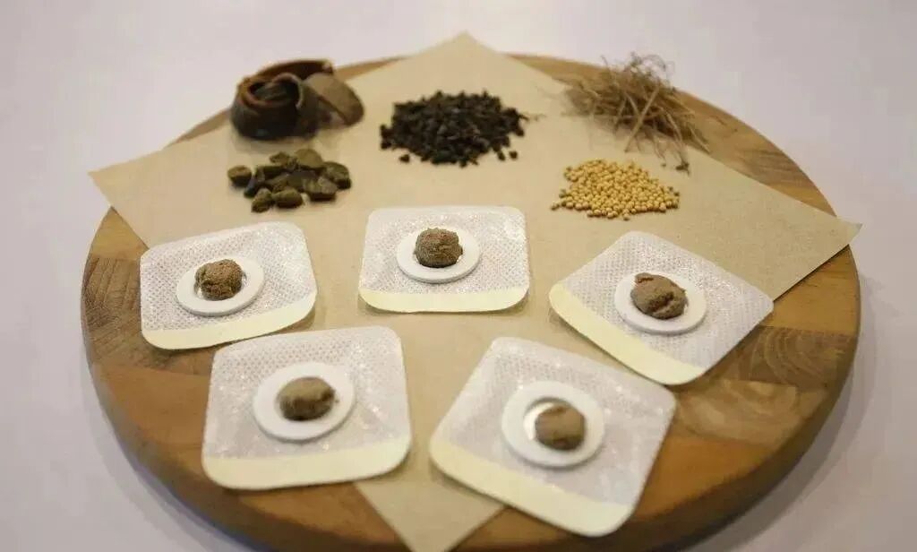 冬病夏治!三伏贴开贴啦!_附属单位_校园新闻_新闻中心_广西中医药大学 冬病夏治!三伏贴开贴啦!_附属单位_校园新闻_新闻中心_广西中医药大学